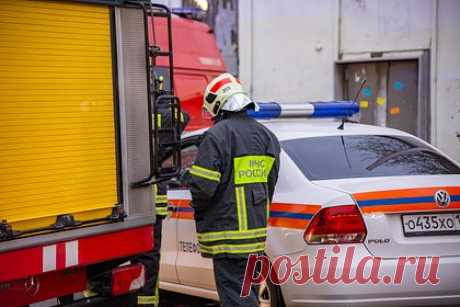 Взрыв на заводе в Шахтах прогремел после «долбежки по гайке» слесарями. Взрыв на полимерном заводе «Авангард» в городе Шахты Ростовской области мог произойти из-за действий рабочих, которые хотели починить кран, из которого капала кислота, путем «долбления по гайке», рассказал Газете.ру сотрудник предприятия. Взрыв на заводе произошел 17 января.