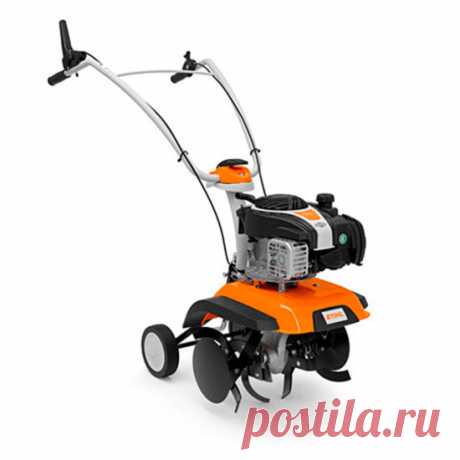 Культиватор Stihl MH 445 обладает отличной маневренностью при работе и, благодаря компактной конструкции, он занимает мало места при хранении, что очень удобно. Качественные принадлежности и оснащение Stihl предоставляют возможность широко применять свою технику, при различных условиях эксплуатации. Ширину захвата в 46 см можно уменьшить до 29 см или увеличить до 60 см. Очень удобная модель для работы на узких участках. Отлично подойдет для обработки грядок.