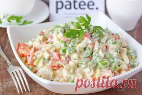 Салат с куриным мясом, стручковой фасолью и сладким перцем - рецепт с фотографиями