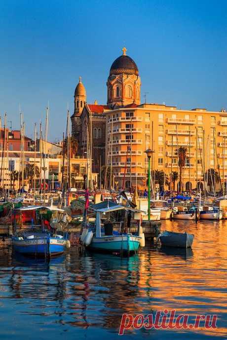 Saint Raphael, Cote d'Azur, France | The Mystique of France | Pintere…