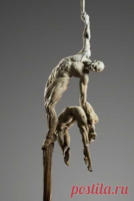 Richard MacDonald – один из самых популярных американских скульпторов