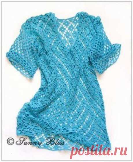 Вязаная крючком туника. Больше здесь https://labhousehold.com/crochet-tunic-25.html