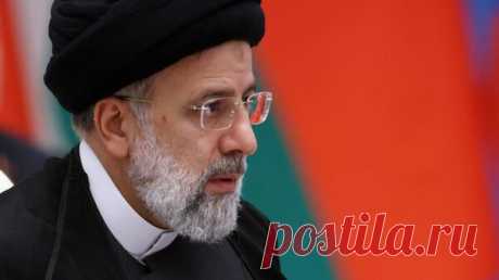 СМИ: президент Ирана поручил найти и наказать причастных к теракту в Ширазе