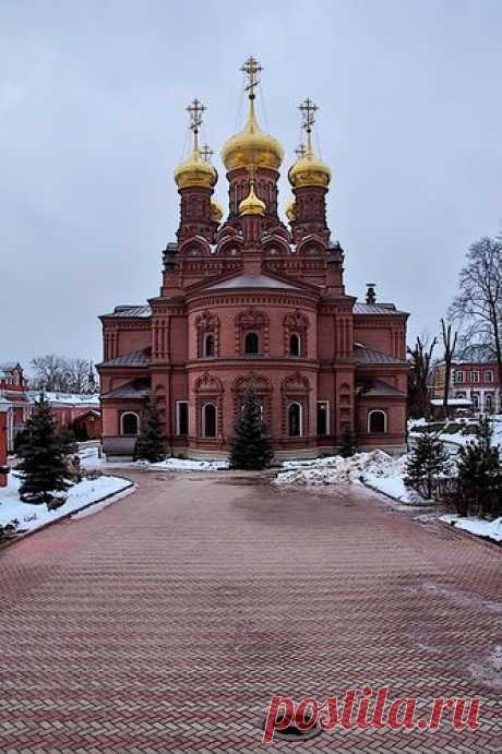 Собор Иконы Божией Матери в городе Сергиев Пасад.