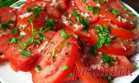 Как приготовить закуску из помидоров с чесноком на скорую руку 🚩 Кулинарные рецепты