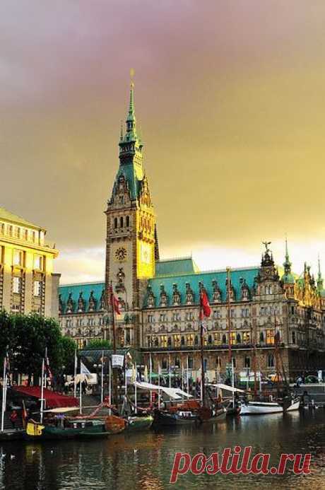 Hamburg City Hall, Germany | Explore Germany