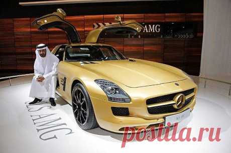 На выставке, которая пройдет с 5 по 9 ноября 2013 г. В Дубайском международном выставочном центре, будут представлены 600 автомобилей, в том числе 15 концепткаров и 108 машин, впервые представляемых публике в мировом и региональном масштабе.