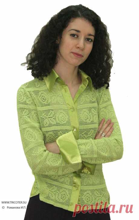 Блузка филейным вязанием комбинированная с атласом.