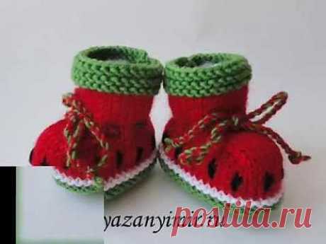 Вязаные пинетки для детей 2. Knitted baby booties. .