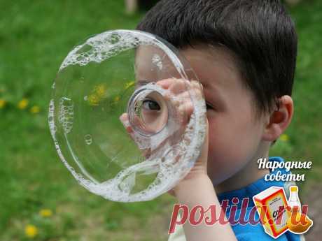 Как сделать мыльные пузыри дома? 2 простых способа