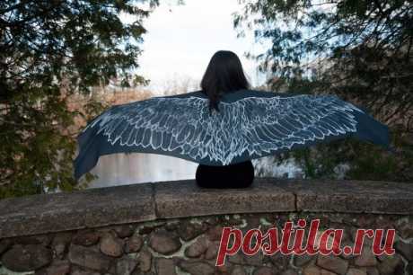 Bohemian Dark Grey Wing Span Scarf / Shawl / by FreshPrintsofCT