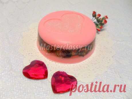Мыло Love rose с сухоцветом розы и применением силиконового штампа. Мастер класс