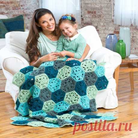 Flower Throw Crochet Pattern | Red Heart