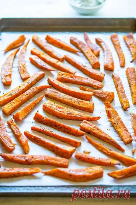 Curry Coconut Oil Sweet Potato Fries with Cucumber Dill Dip - Averie Cooks