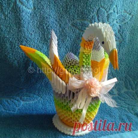 Радужный лебедь из модулей оригами | Женская школа