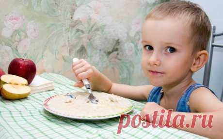 Почему ребенка нужно кормить овсяной кашей - Новости - Дети@Mail.Ru