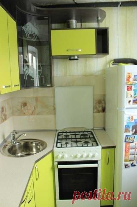Ремонт и дизайн маленькой угловой кухни 5 кв.м. (29 фото)