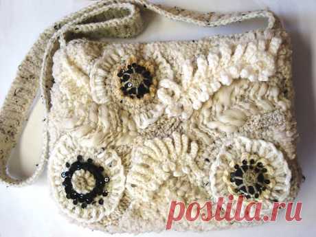 Ravelry: My Poppy Bag pattern by Barbara Lawler