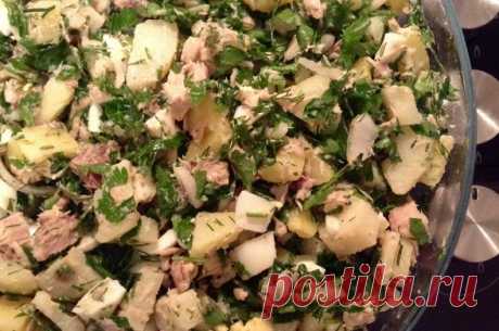 Картофельный салат с яйцами и тунцом рецепт – салаты