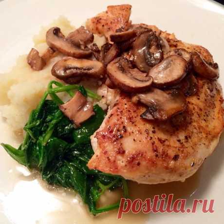 Paprika Chicken with Wine Sauce