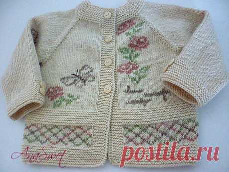 Pattern baby cardigan with butterflies and roses.P044