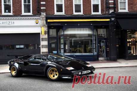 Lamborghini Countach