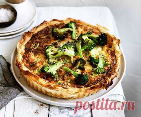 Roast broccoli and cheddar filo tart recipe Roast broccoli and cheddar filo tart recipe - Preheat oven to 220C. Place a filo sheet in a 24cm loose-bottomed round tart tin, allowing excess to overhang (cover remaining filo with a damp tea towel while you work).