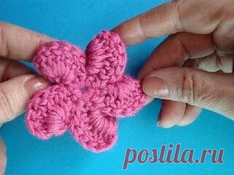 ▶ Вязаный цветок Урок17 Crochet flower Fiore a maglia - YouTube