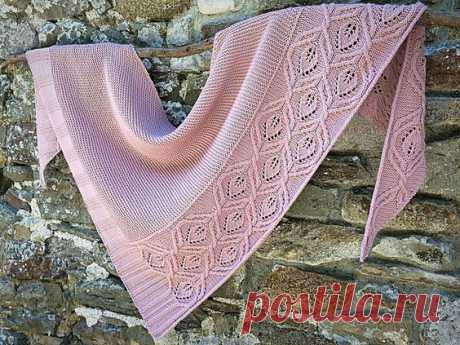 Ravelry: Floating Leaves pattern by Lisa Hannes