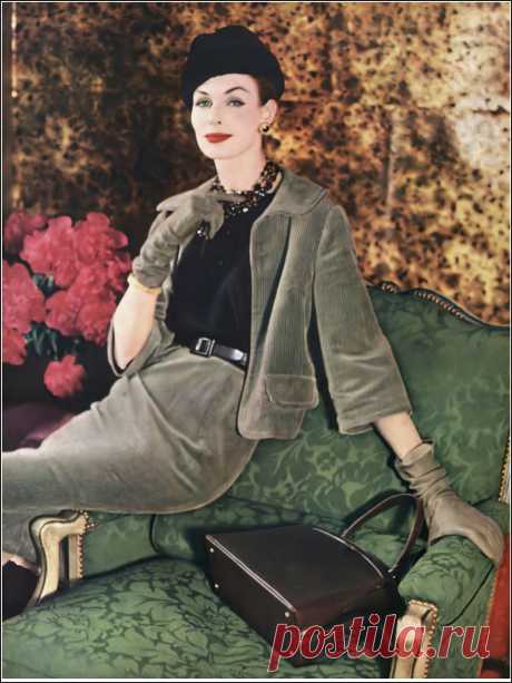 Model, photo by Horst, Vogue, September 15, 1959