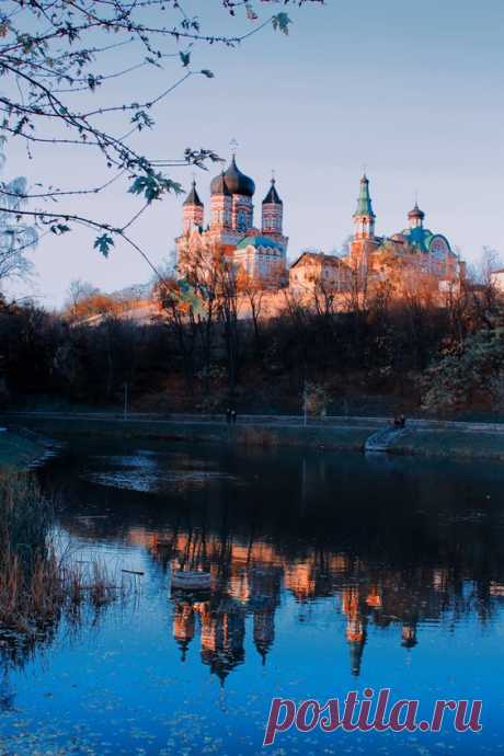 Kiev in autumn, Ukraine ( by Nataliya Kalinina on 500px )
500px.com   |  Pinterest • Всемирный каталог идей