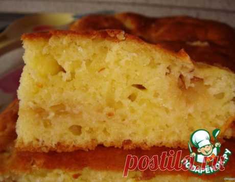 Сметанный пирог с тeртыми яблоками – кулинарный рецепт