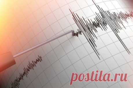 Землетрясение магнитудой 6,9 зафиксировано на территории Индонезии. Информация о последствиях мощных подземных толчков уточняется.