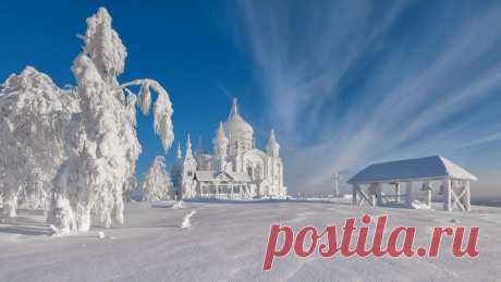 Непередаваемая красота...
Храм на Белой горе в Пермском крае зимой