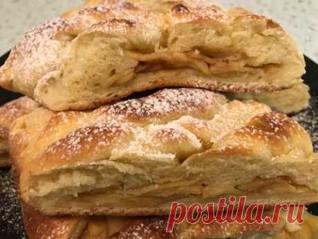 Потрясающая творожная плетенка с яблоками! Легко и Очень вкусно!/ Cottage cheese braid with apples!