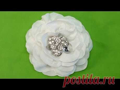 DIY Easy Fabric Flower, One strip of Fabric,  Tutorial, DIY