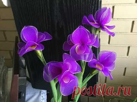 How to make nylon stocking flowers - Iris