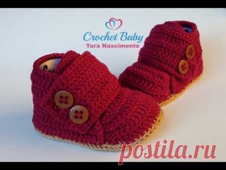 Sapatinho BERNARDO de Crochê - Tamanho 09 cm - Crochet Baby Yara Nascimento