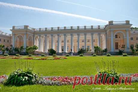 Alexander Palace ~ Tsarskoye Selo (Russian: Ца́рское Село́; &quot;Tsar's Village&quot;) the town containing a former Russian residence of the imperial family…