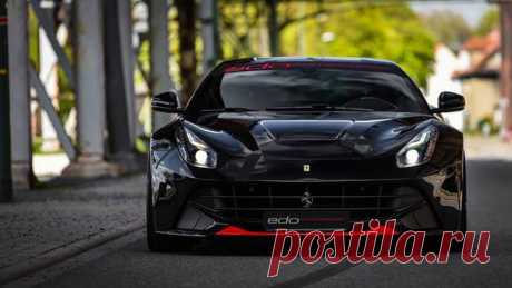 Ferrari F12