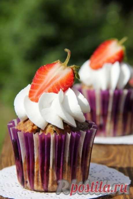 Капкейки с ягодами - рецепт с фото