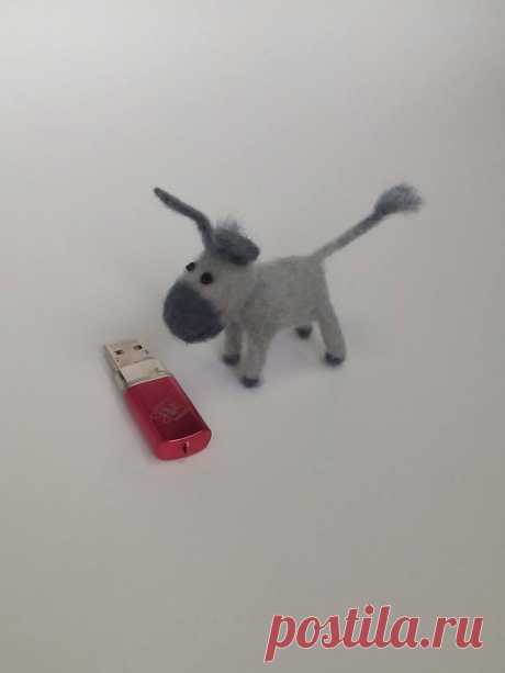 Needle felted little Donkey Small donkey Miniature woolen