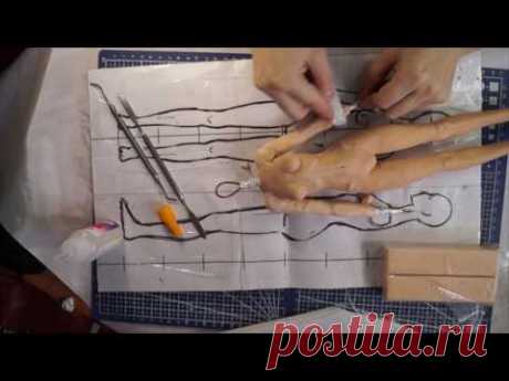 Шарнирная кукла своими руками с нуля часть 5 как лепить руки - YouTube