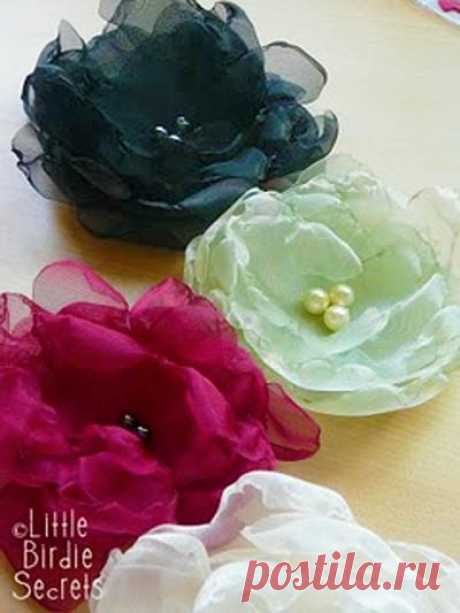 How to make fabric flowers Skip To My Lou