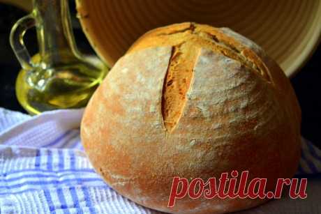 Колобок или Хлеб из цельно зерновой муки с тмином и миндальным экстрактом.