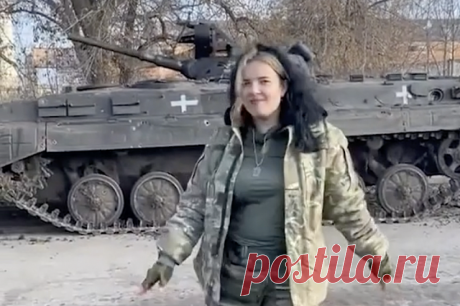 Худей в окопе, Галя! Жирных украинок зовут в ВСУ, чтобы сбросить лишний вес. Количество женщин-военнослужащих на Украине увеличилось на 20 процентов