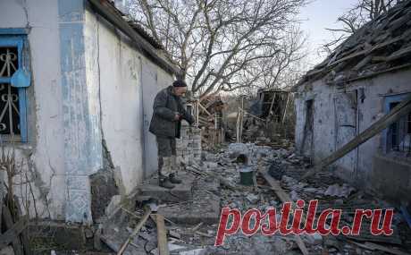 В Белом доме заявили, что видео инцидентов в Донбассе сняли заранее. Ряд видеозаписей об инцидентах в Донбассе были сняты заранее, об этом говорят метаданные файлов, заявил на брифинге высокопоставленный представитель Белого дома.