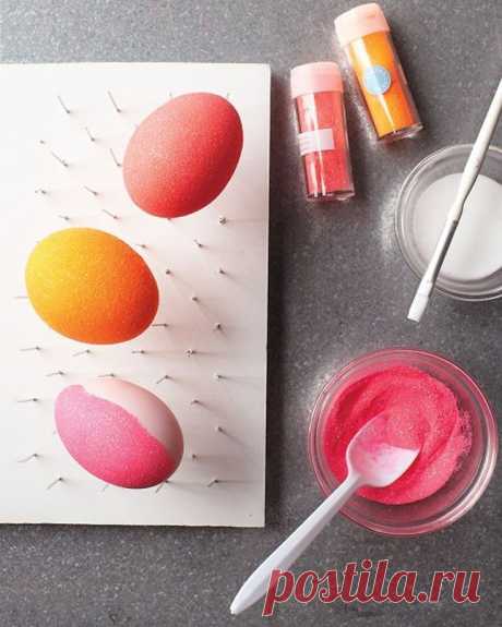 Genius! 40 Creative Ways to Decorate Easter Eggs | Brit + Co