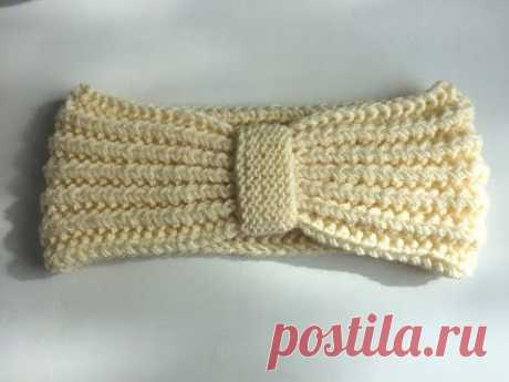 Вязаная спицами повязка на голову Ваниль // Knitted headband Vanilla