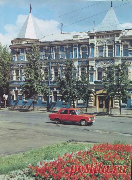 СРЕДНЕ-МОСКОВСКАЯ УЛ, ДОМ №10 (бывшая гостиница купца Воищева) 🏤🏤🏤